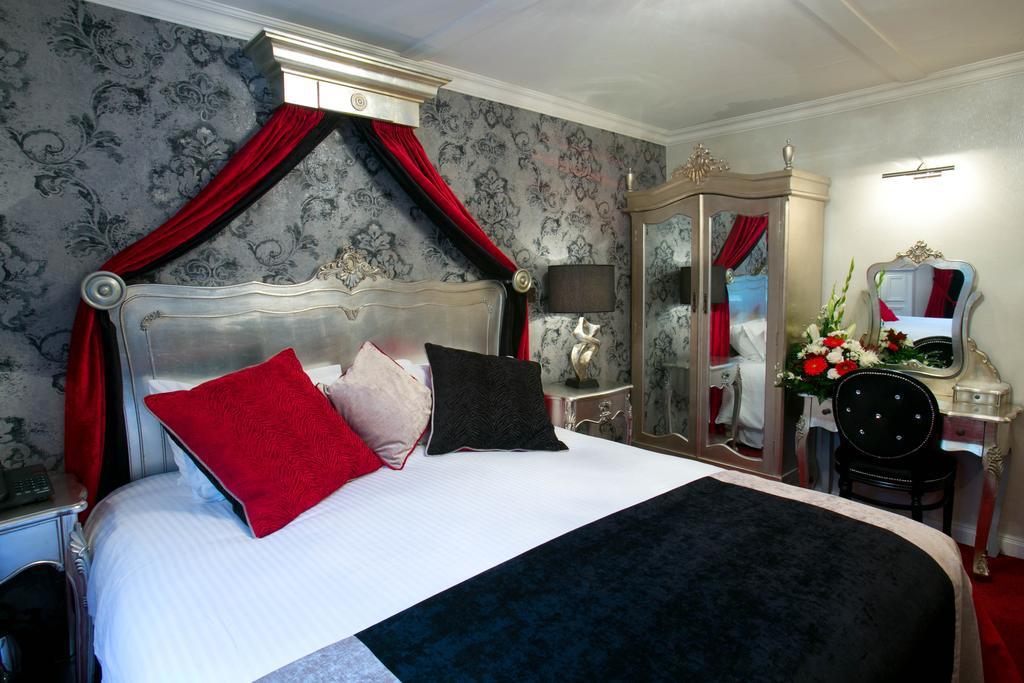 Greenvale Hotel Cookstown Rum bild